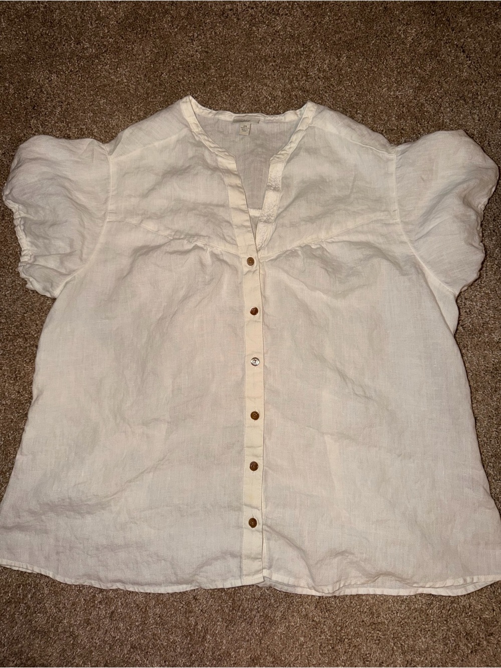 Women’s White Button-Front Linen Blouse